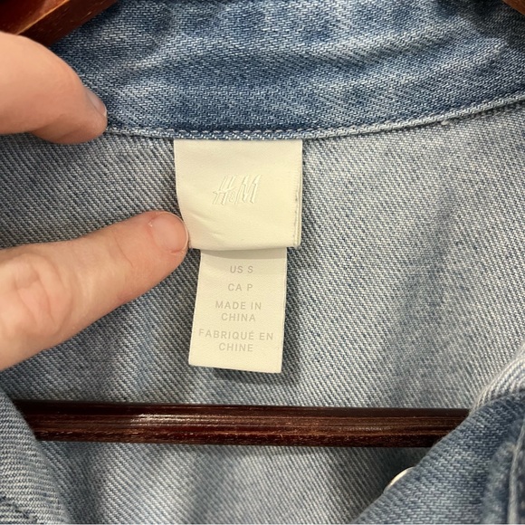 H&M long sleeve button up jean dress size small - Picture 5 of 10